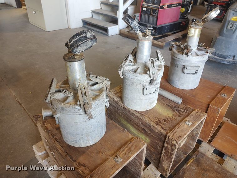 image for item LG9714 (3) Concrete Specialties concrete air entrainment units