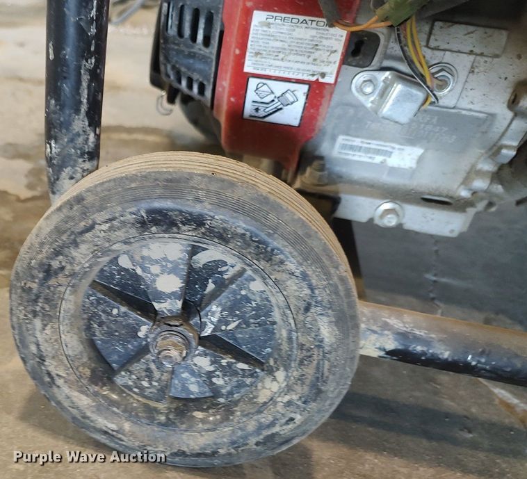 image for item LG9721 Predator 6500  generator