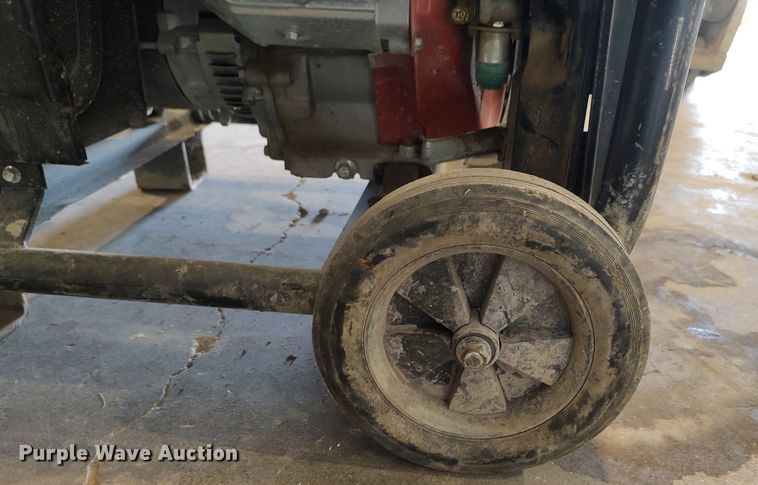 image for item LG9721 Predator 6500  generator