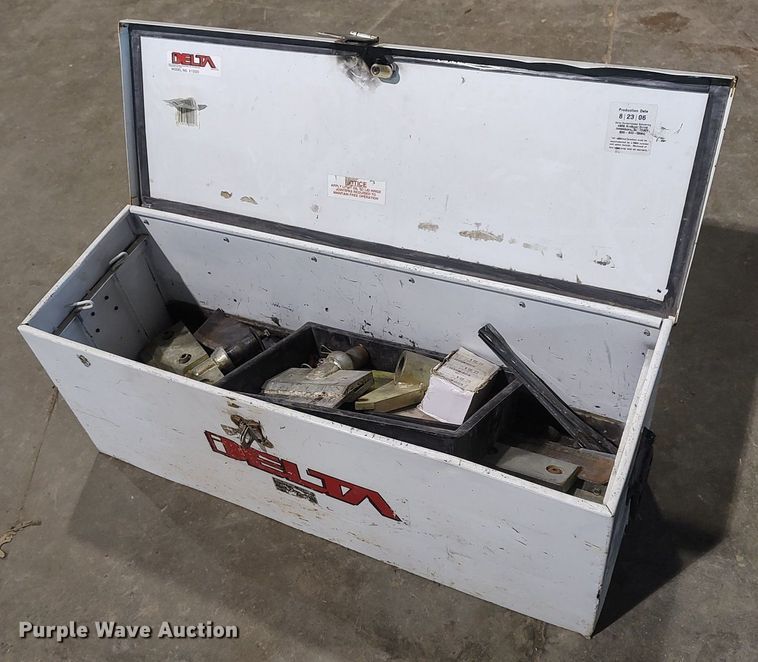 image for item LG9722 National  floor scraper