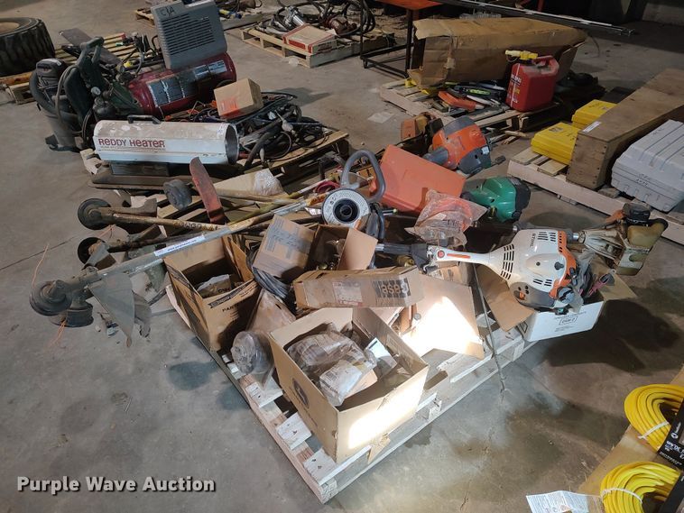 image for item LG9769 Lawn and garden equipment