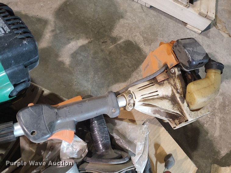 image for item LG9769 Lawn and garden equipment