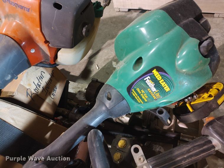 image for item LG9769 Lawn and garden equipment