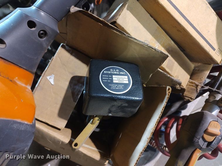 image for item LG9769 Lawn and garden equipment