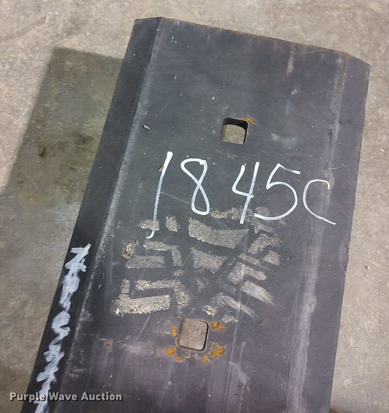 image for item LG9773 Skid steer parts