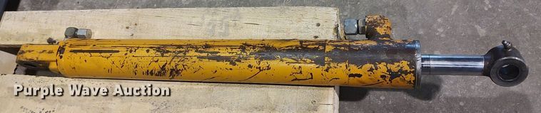 image for item LG9773 Skid steer parts