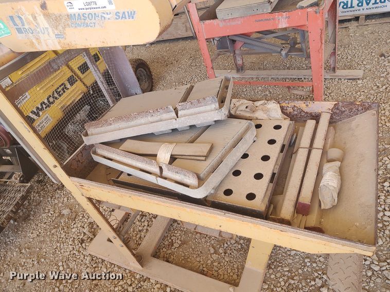 image for item LG9778 Norton Pro-Cut  masonry saw