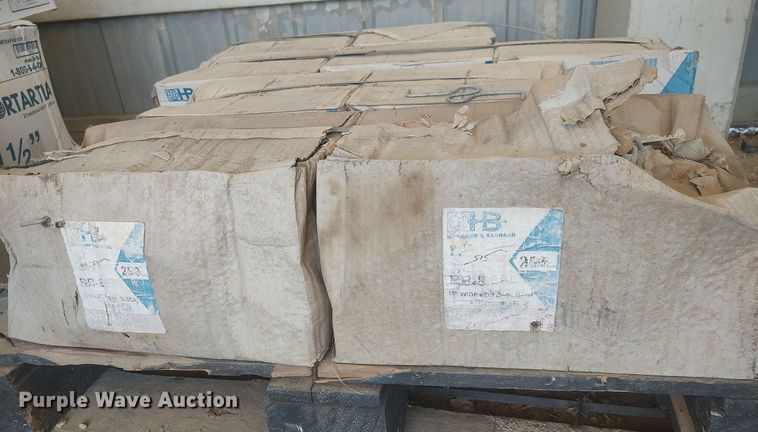 image for item LG9780 Hofmann & Barnard  mortar traps