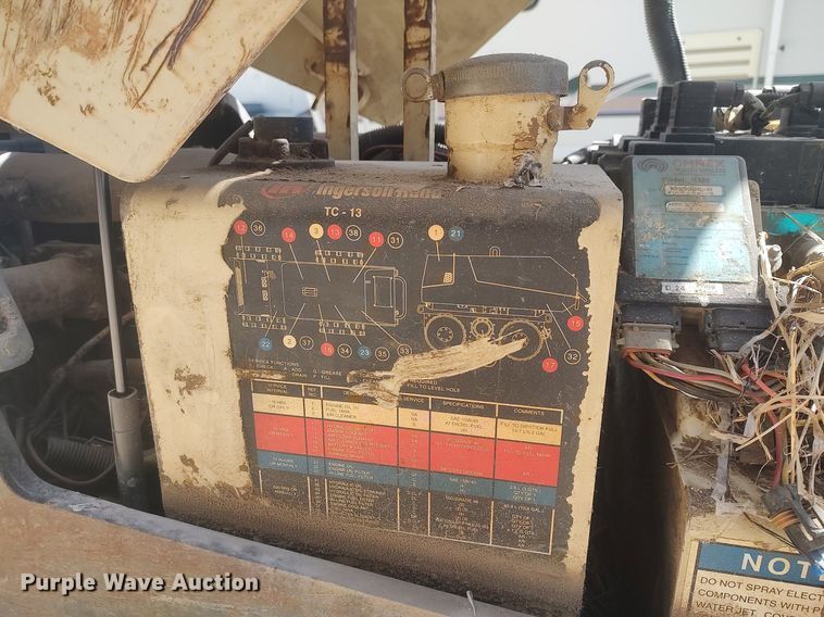 image for item LG9781 Ingersoll Rand TC-13  trench compactor