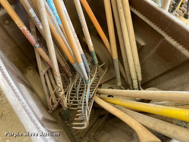 image for item LT9570 Lawn and garden tools