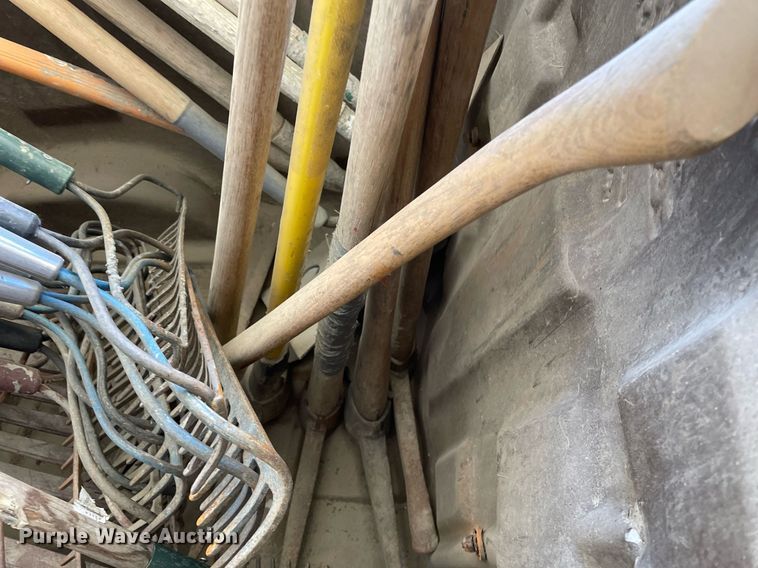 image for item LT9570 Lawn and garden tools