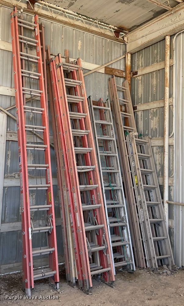 image for item LT9571 (10) extension ladders