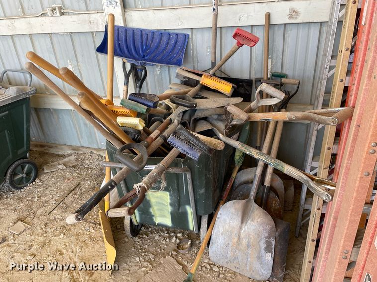 image for item LT9575 Approximately 30 snow shovels