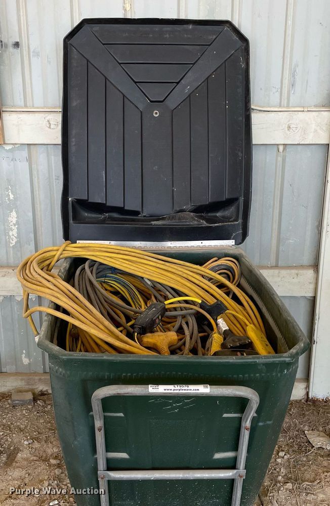 image for item LT9576 Extension cords