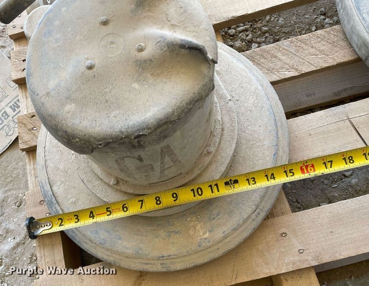 image for item LT9578 (3) floor buffers