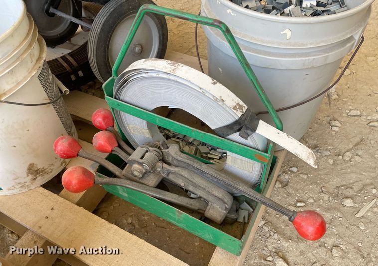 image for item LT9582 Pallet of strapping equipment