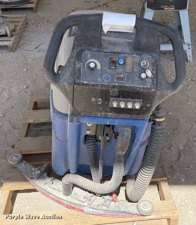 image for item LT9584 Windsor SCX20T  floor buffer