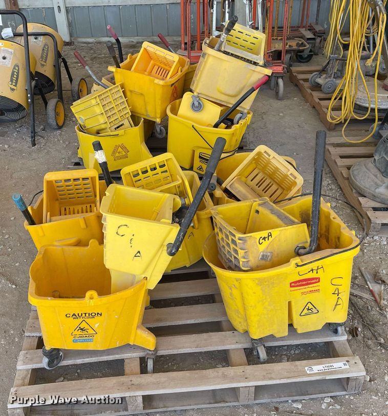 image for item LT9585 (11) mop buckets