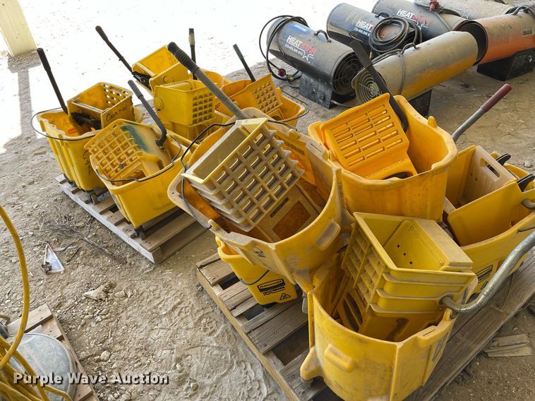 image for item LT9585 (11) mop buckets