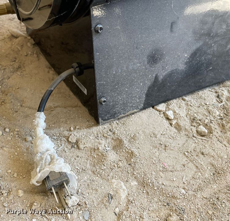 image for item LT9586 (6) propane heaters