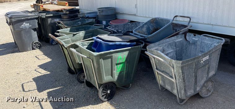 image for item LT9591 Approximately 30 trash cans
