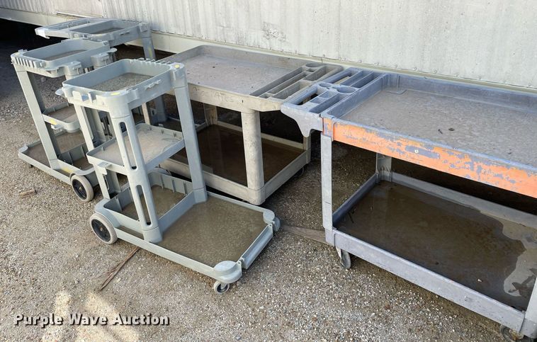 image for item LT9591 Approximately 30 trash cans