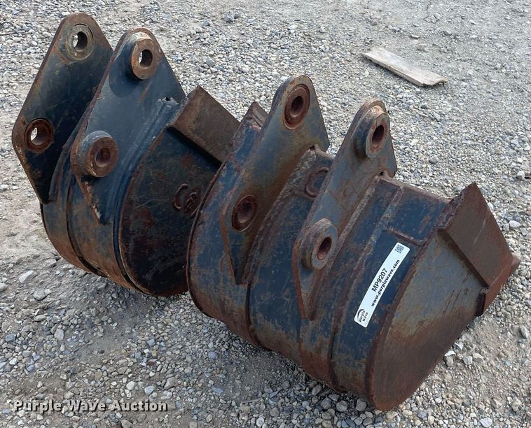 image for item MP9207 (2) mini excavator buckets