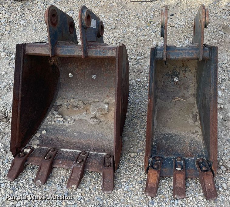 image for item MP9207 (2) mini excavator buckets