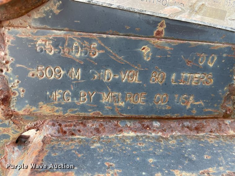 image for item MP9207 (2) mini excavator buckets