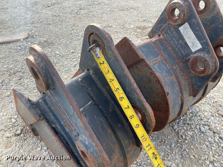 image for item MP9207 (2) mini excavator buckets