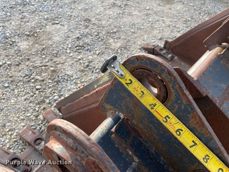 image for item MP9208 (2) Melroe mini excavator buckets