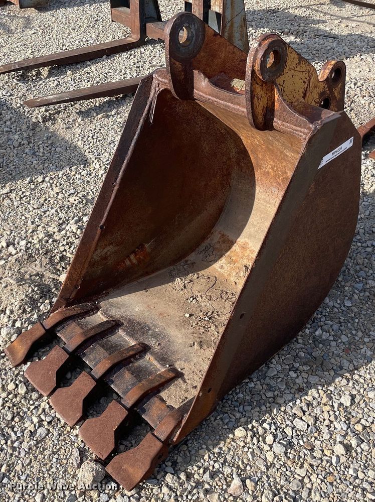 image for item MP9209 24"W backhoe bucket