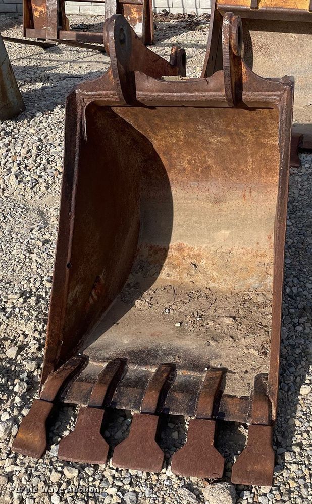 image for item MP9209 24"W backhoe bucket