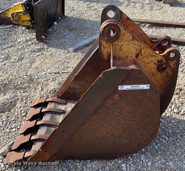 image for item MP9209 24"W backhoe bucket