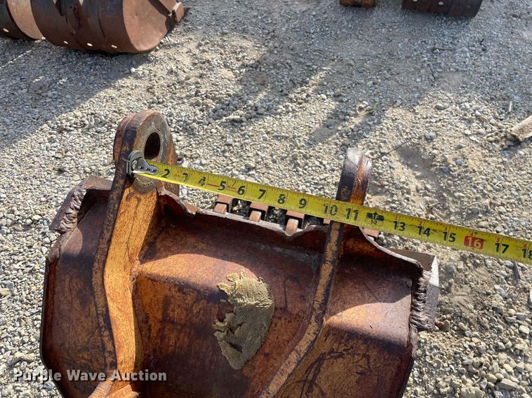 image for item MP9209 24"W backhoe bucket