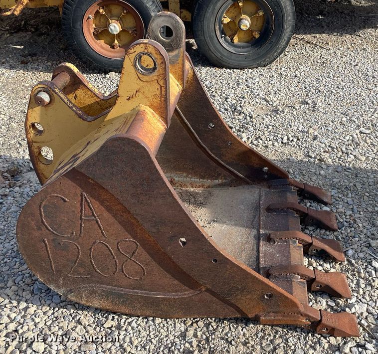 image for item MP9210 Gannon  30"W backhoe bucket