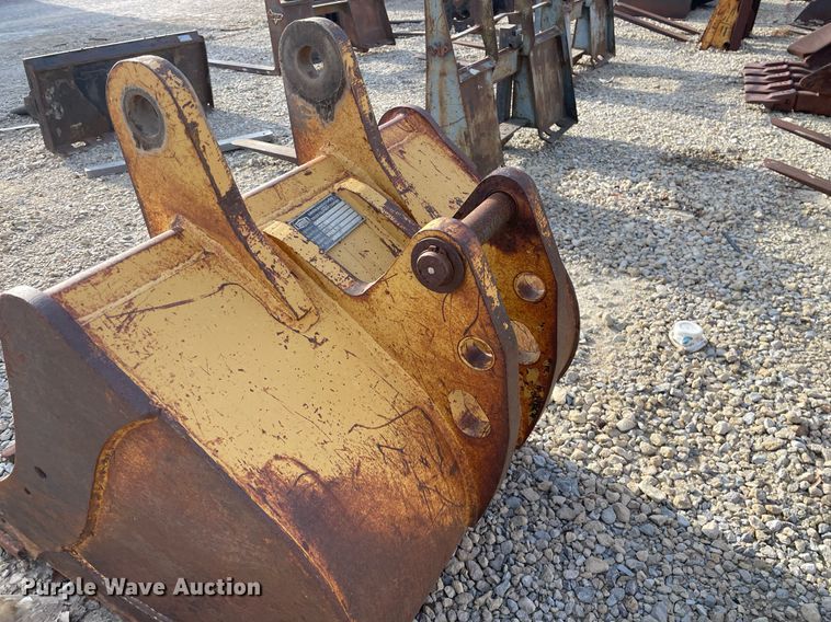 image for item MP9210 Gannon  30"W backhoe bucket