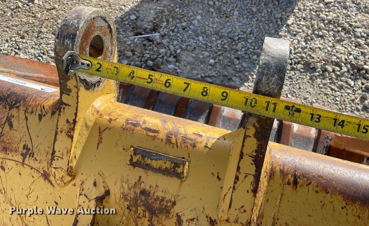 image for item MP9211 36"W backhoe bucket