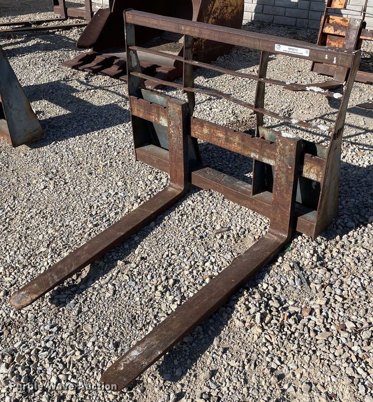 image for item MP9213 42"L skid steer forks