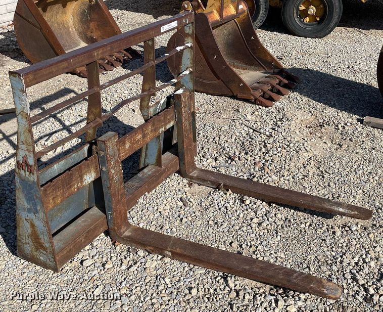 image for item MP9213 42"L skid steer forks