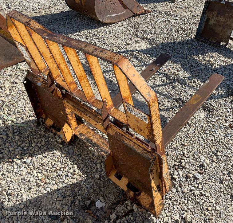 image for item MP9214 40"L skid steer forks