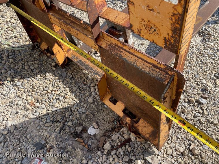 image for item MP9214 40"L skid steer forks