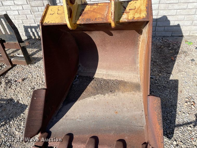 image for item MP9215 John Deere  excavator bucket