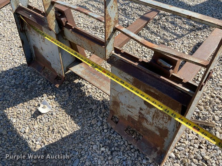 image for item MP9216 41"L skid steer forks