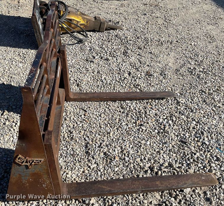 image for item MP9217 42"L skid steer forks