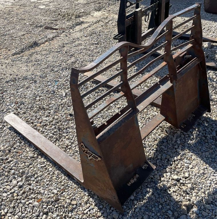 image for item MP9217 42"L skid steer forks