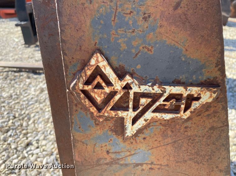 image for item MP9217 42"L skid steer forks