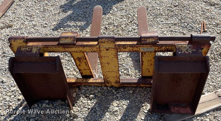 image for item MP9220 Case  36"L skid steer forks