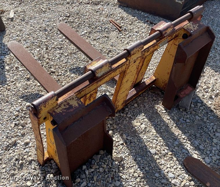 image for item MP9220 Case  36"L skid steer forks