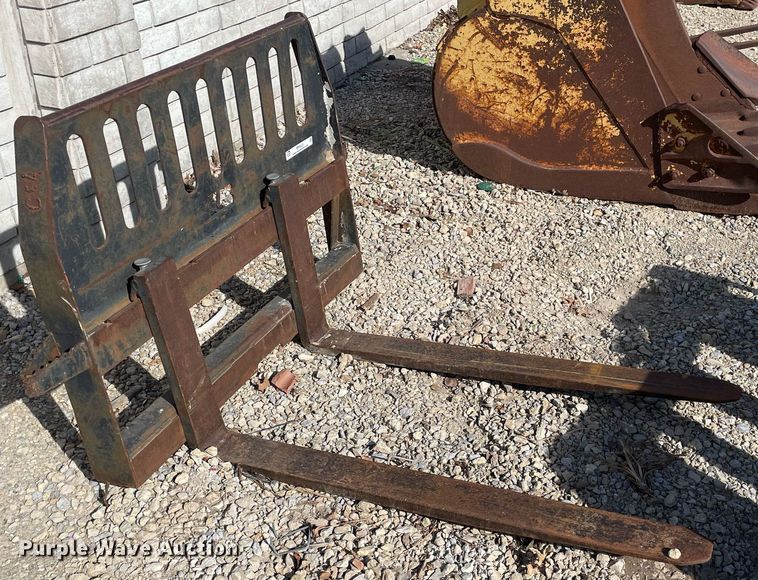 image for item MP9221 Werk Brau  48"L skid steer forks